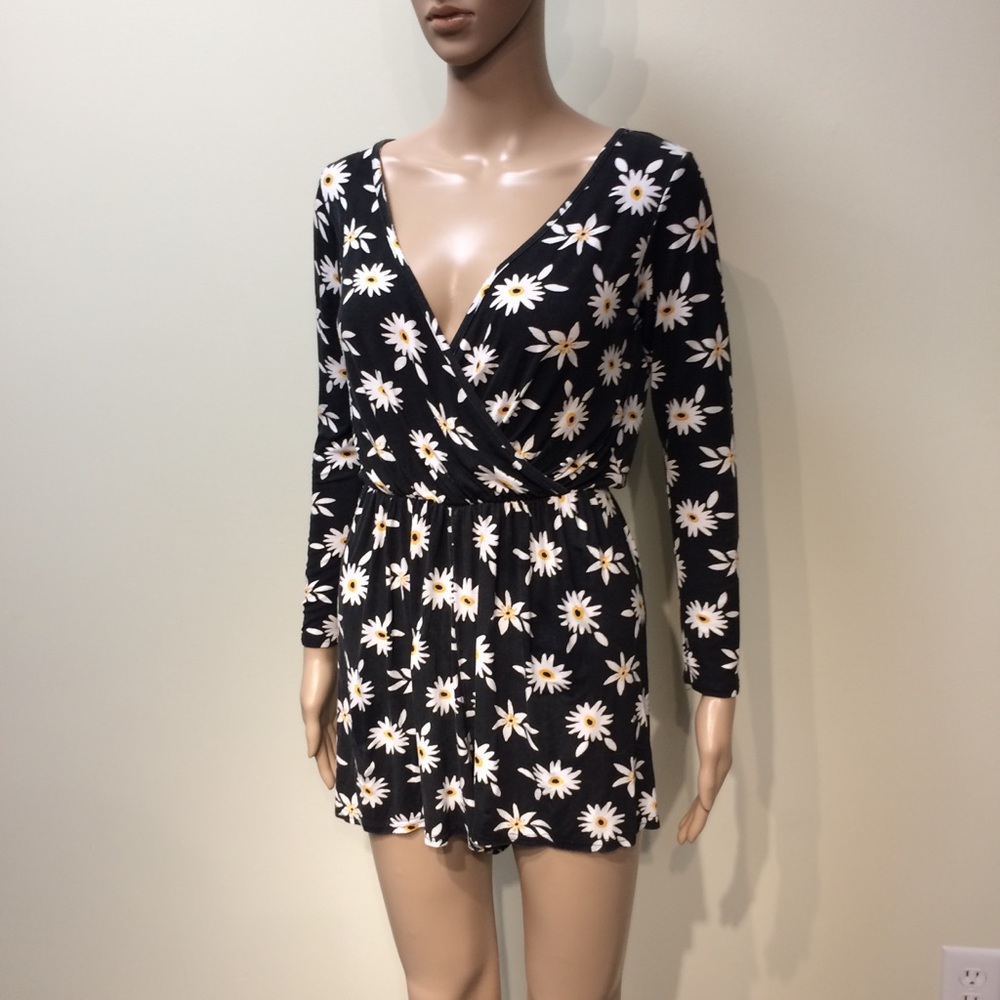 Boohoo Floral Romper LAST CHANCE